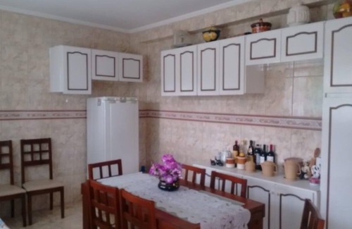 Pinhalzinho House | Exclusive Resort with Lake, Swimming Pool, Party Room and Barbecue.