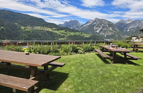 Valdisotto Ski Chalet | Exclusive rustic chic chalet with large furnished rooftop garden