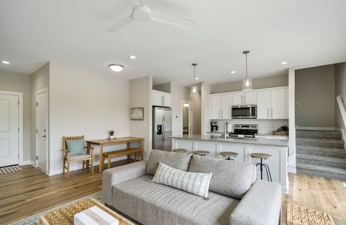 Waukee House | Exclusive Scenic Escape End Unit New Construction Jordan Creek w/2 Car Garage