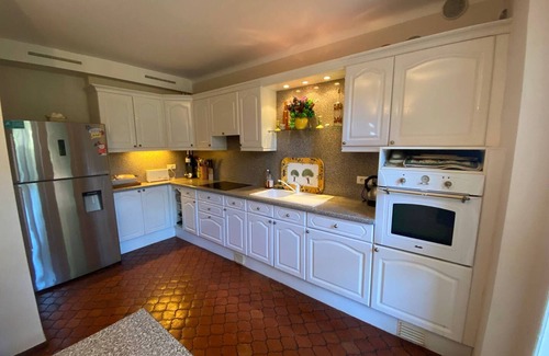 Cap-d'Antibes Villa | Exclusive villa for 8 in Cap d'Antibes seafront