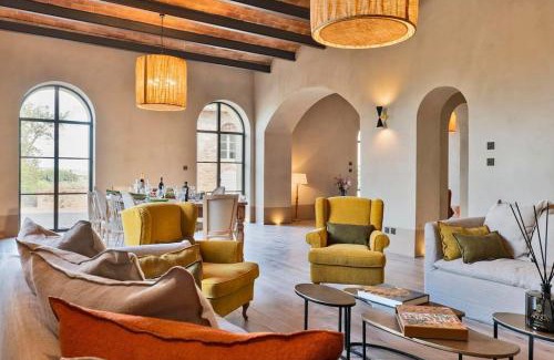 Siena Villa | Exclusive Villa Mami