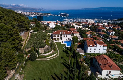 Split Villa | Exclusive Villa Marnano - Split, sea view, near center, concierge services, jacuzzi
