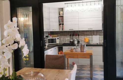 Castelbaldo Villa | Exclusive Villa with Private Pool Sleeps 12 - 6 Rooms