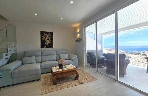 Arguineguin Villa | Exclusive villa with heated saltwater pool, roof terrace with beautiful views in Mogán