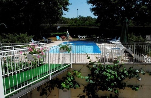 Kukci Hotel | Exclusive villa with pool, guest rooms with rich breakfast buffet