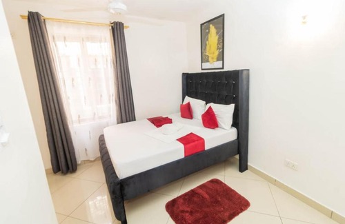 Mombasa Apartment | Executive 1 bedroom Queensize bed/hot shower/fast Wi-fi