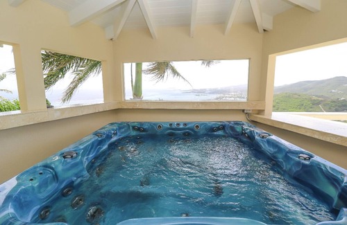 Estate Little Princess South House | Executive 1 Br. Poolside Apt: "Kilele suite"