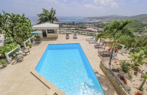 Estate Little Princess South House | Executive 1 Br. Poolside Apt: "Kilele suite"