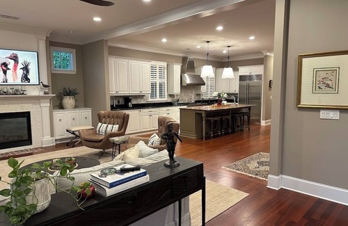 Charleston House | Executive 4 Bedroom 3.5 Bath House in charming Charleston