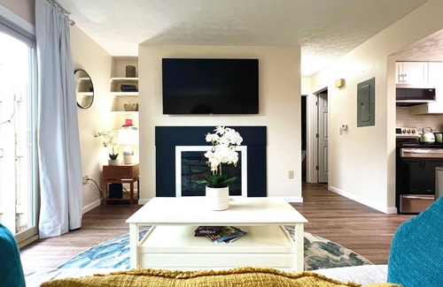 Vandalia Condo | Executive Condo: King primary en-suite! A part of the Uptown Collective Suites