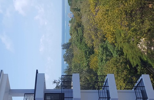 Nyali Apartment | Executive furnished apartment,free WiFi and Netflix,game park,water park,beaches
