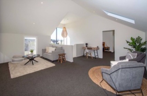 Springston House | Executive home in Rolleston w Pool