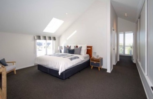 Springston House | Executive home in Rolleston w Pool