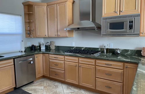 Brighton House | Executive Master Suite easy commute to the airport, and downtown Denver.