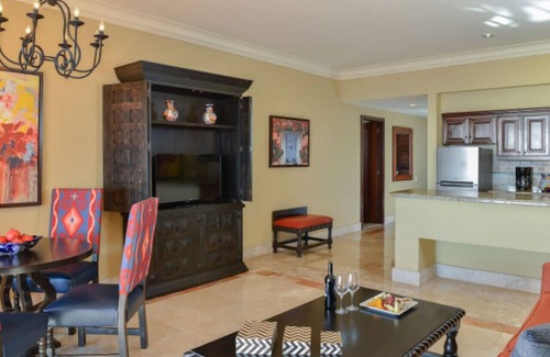 Paraiso Escondido Cabin | Executive Suite (Sleeps 6) @ Pueblo Bonito Sunset