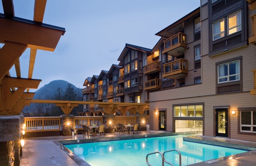 Garibaldi Highlands Hotel | Executive Suites Hotel and Resort, Squamish