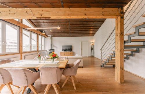 Bayreuth Apartment | Exklusive große Ferienwohnung für 7 Personen, Parkplatz, Balkon, 3 Schlafzimmer