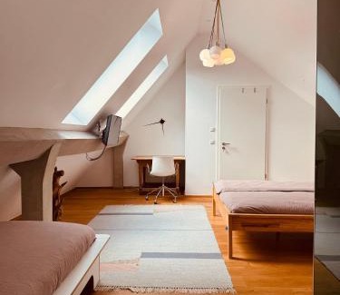 Linden-Sud Apartment | Exklusives Penthouse im ehemaligen Bunker