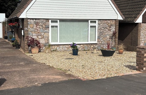 Exmouth House | Exmouth Spacious and well equipped 3 bedroom house.