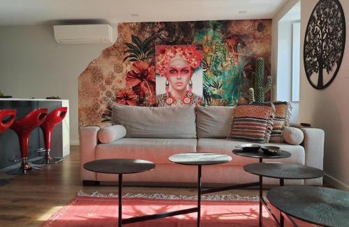 Linda-a-Velha Apartment | Exotic Fusion double Suite