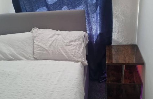 Gillingham Villa | Exotic Gillingham Resort