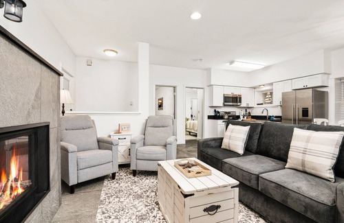 Lincoln Beach House | Expansive Ocean Views From Home and Hot Tub, Pet Friendly, Private Deck, Fireplace, Steps From Beach