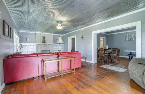 Wheatley House | Expansive Wheatley Home about 65 Mi to Memphis!