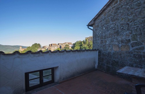 Proceno Apartment | Experience a breathtaking vacation in a castle, Restaurant, stunning views