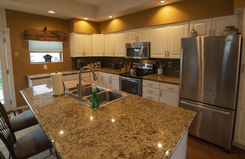 Seven Springs House | Experience All 7 Springs Has to Offer in This Great Townhouse