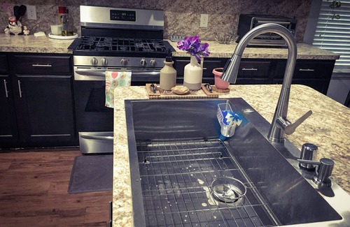 Channelview House | Experience Comfort and Convenience in our Spacious and Cozy home.