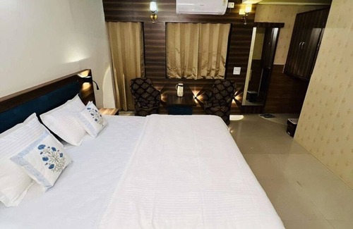 Jaipur Apartment | "Experience the Authenticity of Jaipur with Our Charming Homestay!"