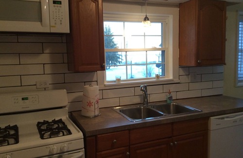 Constantia Cottage | Experience the charm of a lakefront cottage, perfect for year-round enjoyment!