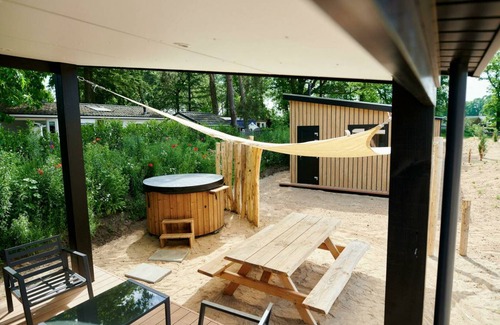 Municipality of Barneveld House | Experience the genuine Veluwe feeling in this relaxed Sand Lodge