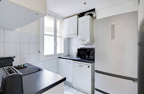 Ternes Apartment | Experience the Parisian Lifestyle: 2BR near Porte Maillot