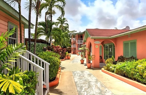 Worthing House | Explore Scenic Worthing Beach! Room w/Private Balcony & Kitchenette!