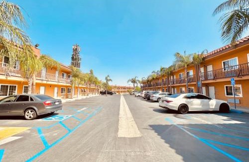 Ontario Hotel | Express Inn & Suites Ontario Airport