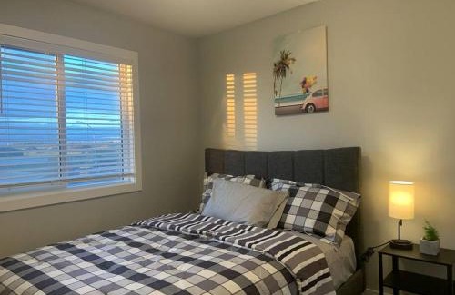 Regina Apartment | Exquisite 3 BR Villa with Double Garage-King Bed