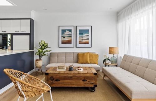 Forresters Beach House | Exquisite Beachside Luxury- Resort Style Pool