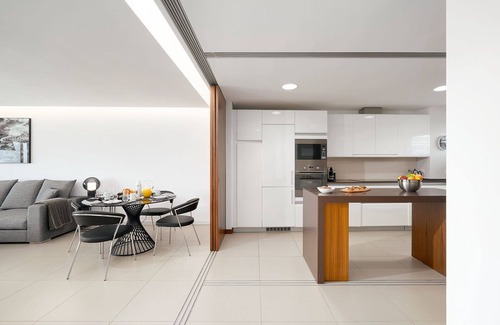 Telheiro Apartment | Exquisite modern apartment [112]