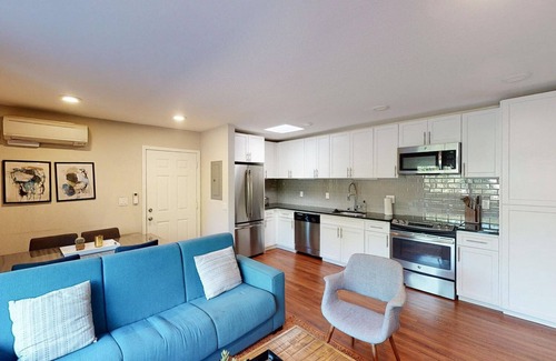 Mountain View Apartment | Exquisite Mountain View 1BR w/Pool, nr Groceries & Cafes, by Blueground