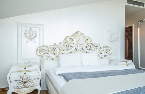 Beylerbeyi Apartment | Exquisite Studio in Historic Mansion in Beylerbeyi