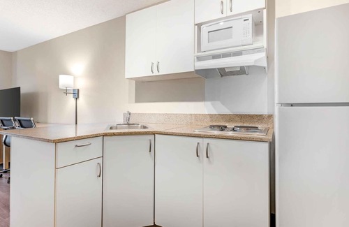 Carlsbad Village Hotel | Extended Stay America Suites Carlsbad Village by the Sea