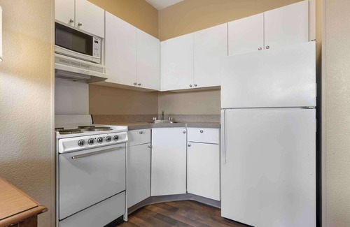 Des Plaines Hotel | Extended Stay America Suites Chicago O'Hare Allstate Arena