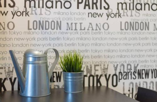 Moncloa-Aravaca Apartment | Extraordinario Apartamento en Palacio Real - Centro Calle ilustración by Batuecas