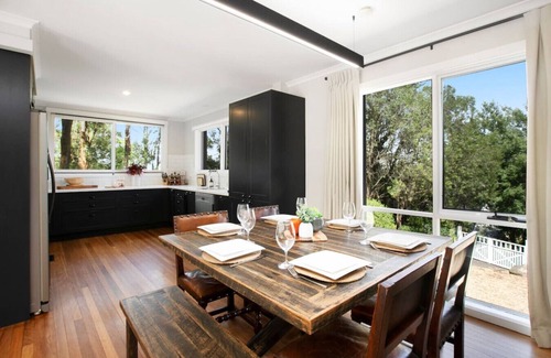 Bowral Apartment | Extraordinary Country Retreat with Beautiful Views