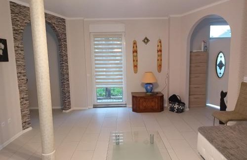 Hofgeismar Apartment | "FÜRSTENHAUS" EG Hofgeismar-Zentrum!