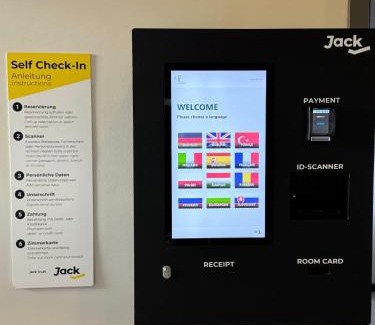 Hoersching Hotel | F Hotel 24h Check-In