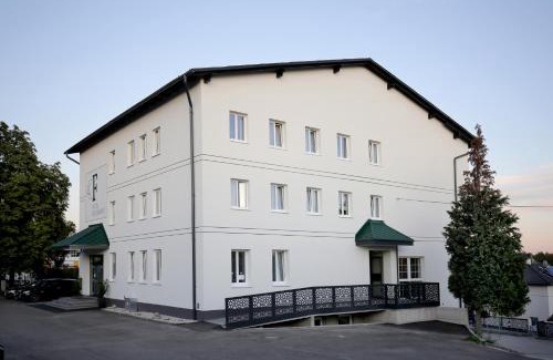 Hoersching Hotel | F Hotel 24h Check-In