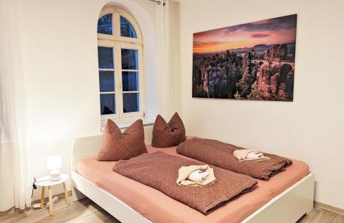 Sebnitz Apartment | F1 - Urlaubsmagie - Helle Wohnung mit Sauna & Pool