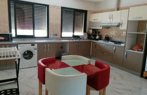 Saidia Apartment | F2 a 3min de la plage vous serez bien au plein soleil